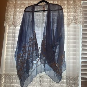 Flowing Periwinkle Kimono with Floral Detail